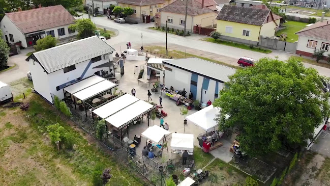 Opinii despre Keleti Porta în Szeged - Vendéglátás