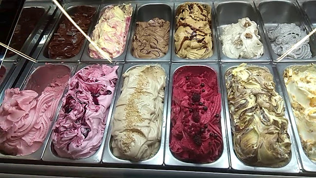 Tácsik Pékség-Cukrászda