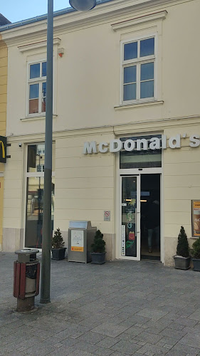 Opinii despre McDonald's în Szombathely - Vendéglátás