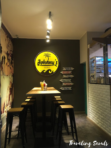 Opinii despre Johnny's Bistro Buda în Budapest - Vendéglátás