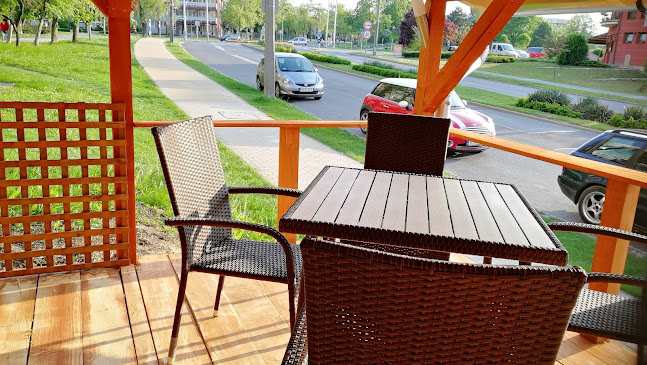 Karnevál Étterem Pizzéria Bár