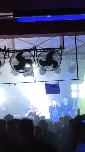 Opinii despre H-Buli Friday Bar în Söjtör - Vendéglátás