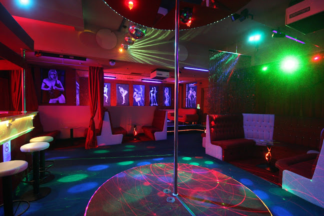 Mandarin Night Club és Streaptease Bár