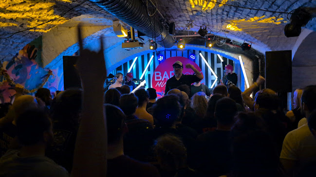 Comentarii opinii despre BARhole Music