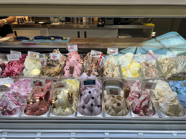 Opinii despre Crema Fagylaltozó în Budapest - Vendéglátás