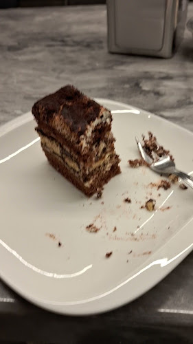 Opinii despre Royal Cukrászda în Maklár - Vendéglátás