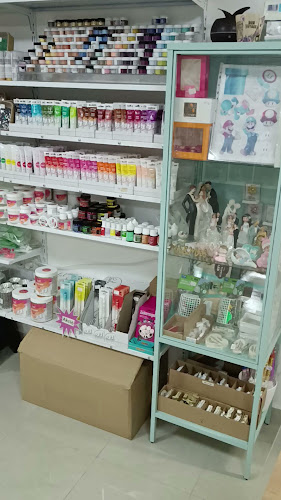 Ila Grillázs cukrasz kellekek