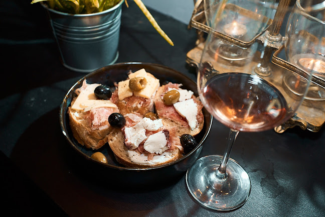 Opinii despre Press House 47 în Budapest - Vendéglátás