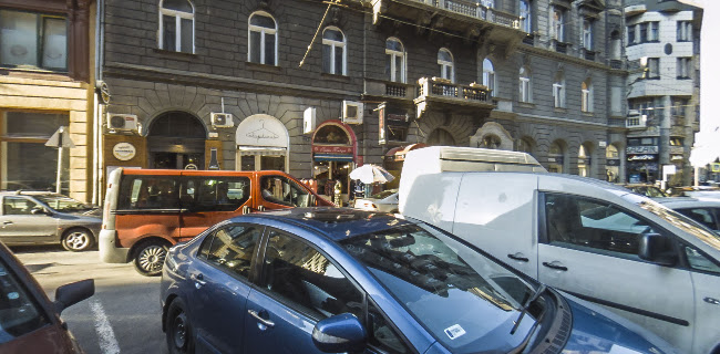 Opinii despre BARhole Music în Budapest - Vendéglátás