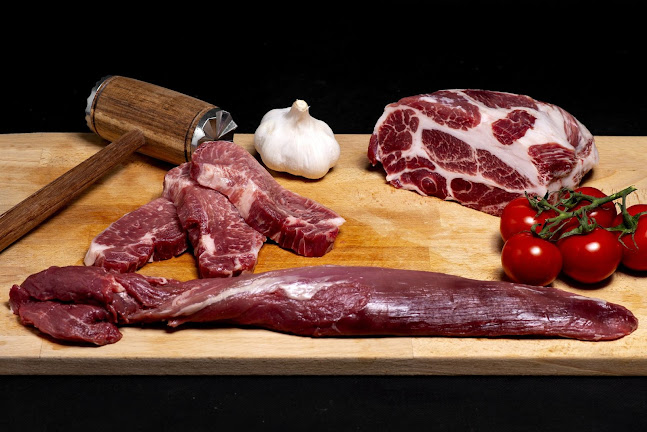 Opinii despre Szilváshús Kft. în Újszilvás - Vendéglátás