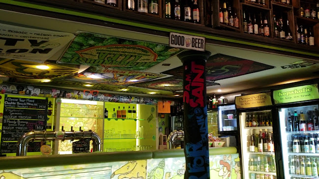Opinii despre HOPAHOLIC Craft Beer Bar & Food Budapest în Budapest - Vendéglátás