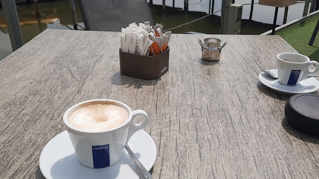 Opinii despre FröccsTerasz în Tata - Vendéglátás