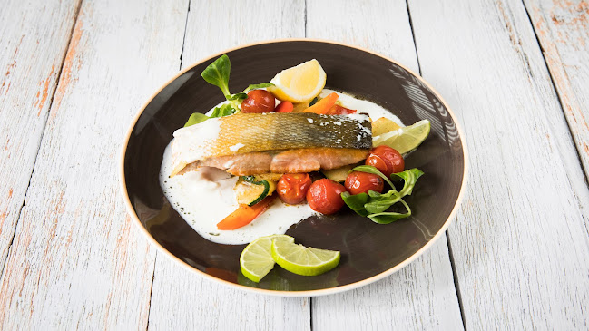 Veszprém, Fenyves u. 15, 8200