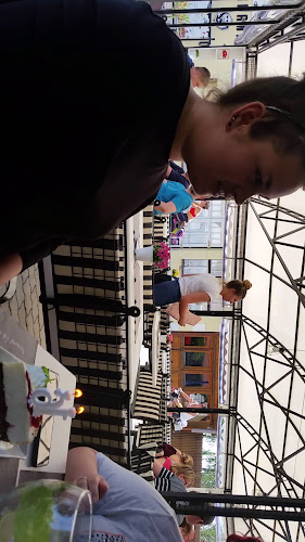 Gomba Étterem és Pizzéria - Vendéglátás