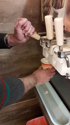 Opinii despre Otto Gelato fagyizó în Szilsárkány - Vendéglátás