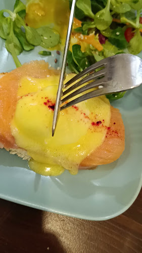 Opinii despre Cosy Café Budapest în Budapest - Vendéglátás