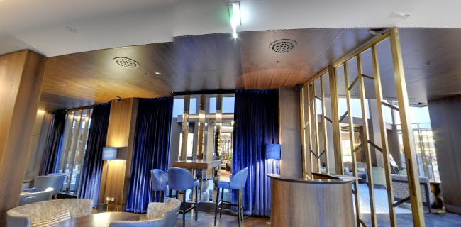 Budapest, Erzsébet tér 7-8, 1051