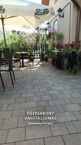 KERT CAFÈ fagylaltozó és kávézó