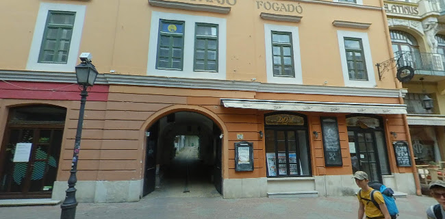 Replay Cafe & Restaurant