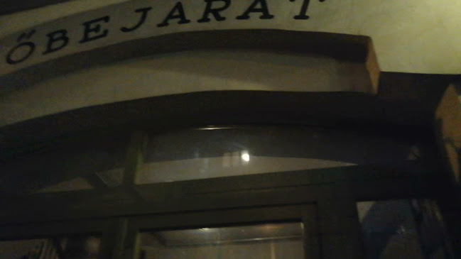 SEMMI EXTRA és egy kis KERT - Vendéglátás