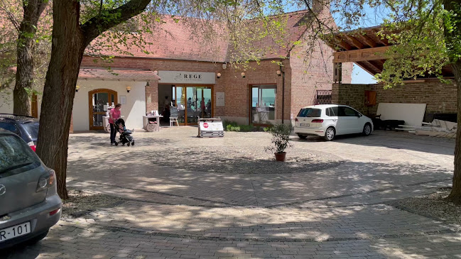 Opinii despre Apátsági Rege Cukrászda în Tihany - Vendéglátás