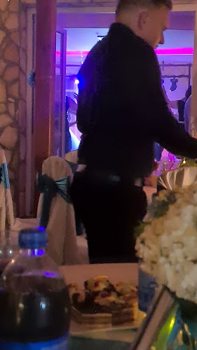 Opinii despre Holdfény Étterem în Veresegyház - Vendéglátás