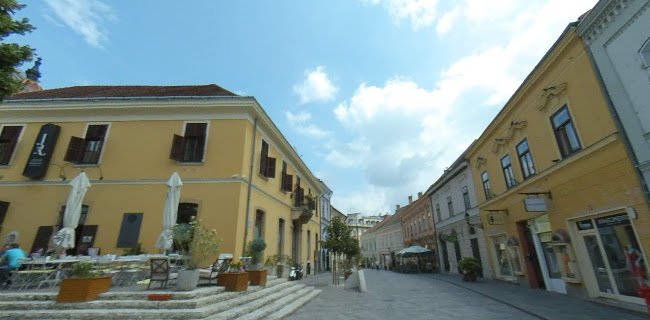 Opinii despre Jókai Cukrászda în Pécs - Vendéglátás