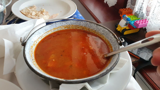 Opinii despre Fehértói Halászcsárda és Szálloda în Szeged - Vendéglátás