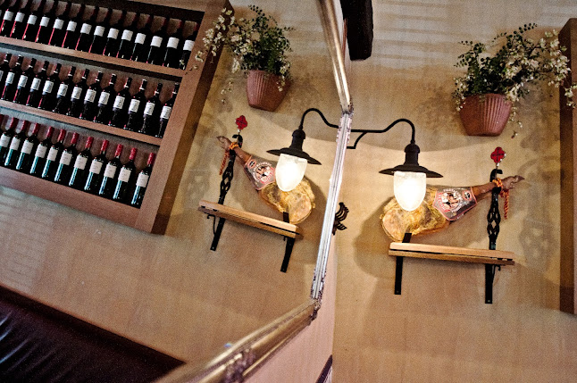 Opinii despre Pata Negra Buda în Budapest - Vendéglátás