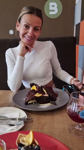 Opinii despre Bank3 Palacsinta Bár în Budapest - Vendéglátás