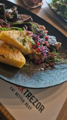 Opinii despre Steak Trezor în Budapest - Vendéglátás