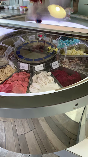 Opinii despre Mangó Terasz - Fagylaltkert és Pizzéria în Mezőkövesd - Vendéglátás