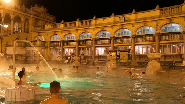 Opinii despre Széchenyi Fürdő Büfé în Budapest - Vendéglátás