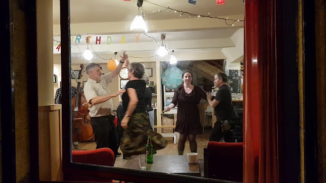 HellóAnyu! Kávézó