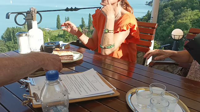 Opinii despre Apátsági Rege Cukrászda în Tihany - Vendéglátás