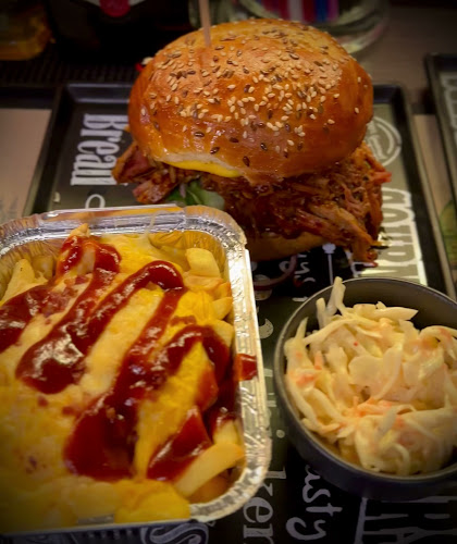 Comentarii opinii despre Happy Day Barbecue & Burger Bár Étterem Gödöllő