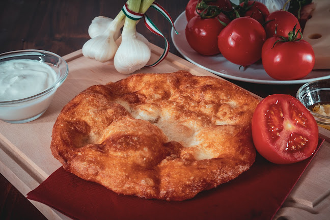 Opinii despre Retro Lángos Budapest # Bajcsy-Zsilinszky 25 în Budapest - Vendéglátás