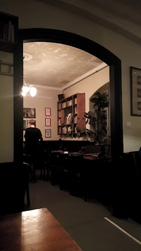 SEMMI EXTRA és egy kis KERT - Budapest