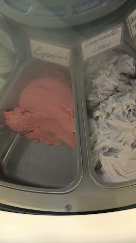 Comentarii opinii despre Mangó Terasz - Fagylaltkert és Pizzéria