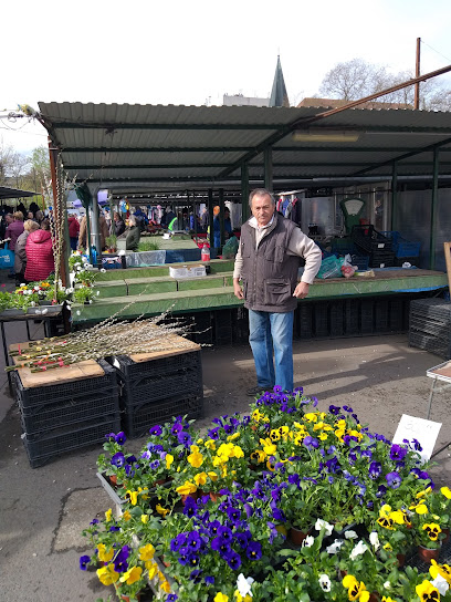 bolgárkertész stand