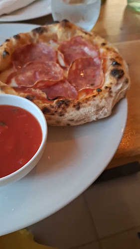 Opinii despre Pizza Mamma în Dunakeszi - Vendéglátás