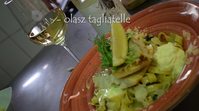 Opinii despre Borbarátok Étterem és Vendégház în Badacsonytomaj - Vendéglátás