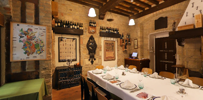 Budapest, Arany János u. 9, 1051