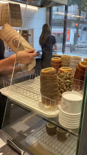 Opinii despre Molnár's kürtőskalács în Budapest - Vendéglátás
