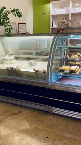 Opinii despre Jókai Cukrászda în Pécs - Vendéglátás