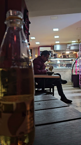 Yayla Turkish restaurant - Vendéglátás