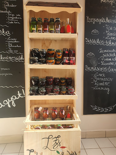 Opinii despre L&L vadkovászos pékmühely în Miskolc - Vendéglátás