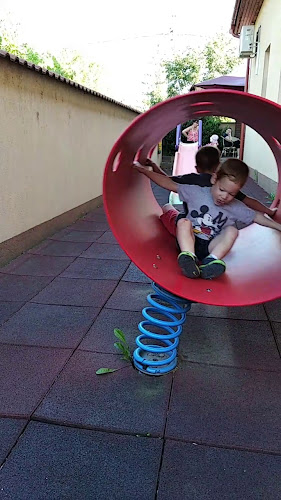 Opinii despre Koronás cukrászda în Debrecen - Vendéglátás