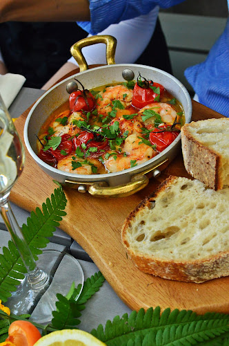 Törökméz - Vendéglátás