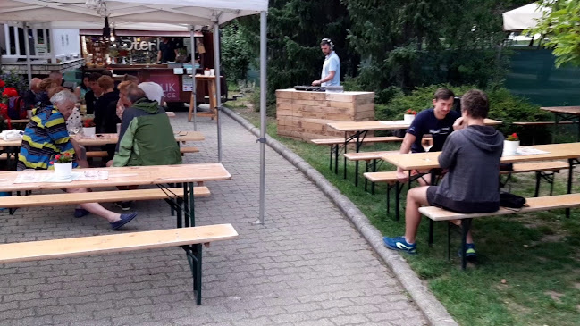 Pirkadat Fröccsterasz - Vendéglátás